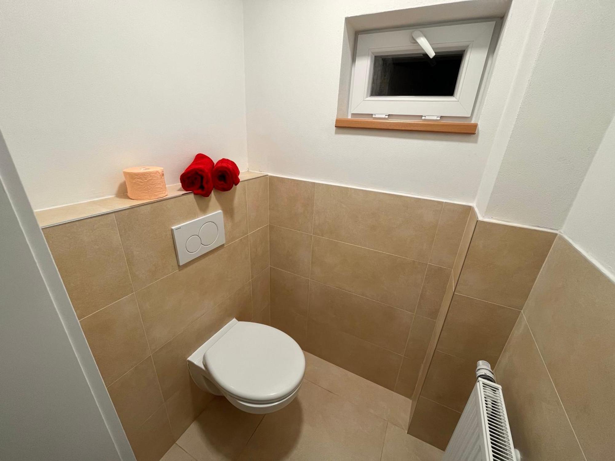Amazing Apartment Zborovska Прага Екстериор снимка